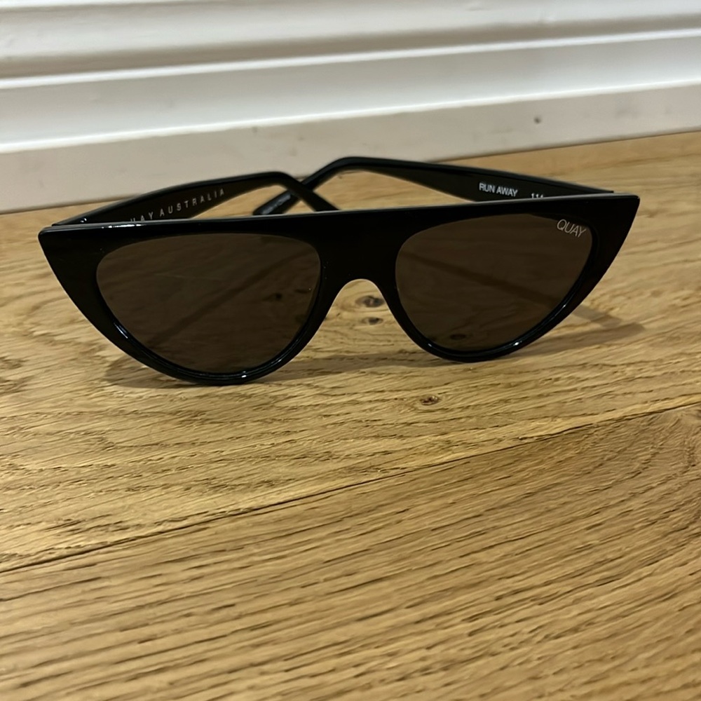 Quay Australia Black Cat-Eye Sunglasses
